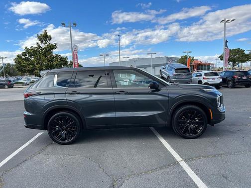 Graphite Gray 2026 Mitsubishi Outlander LE 1.5T 2WD