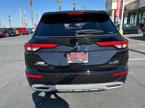 2025 Mitsubishi Outlander PHEV SEL