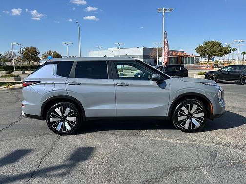 2025 Mitsubishi Outlander SE 2.5 2WD