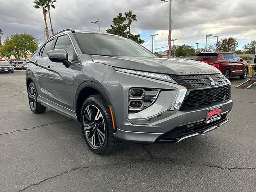 Mercury Gray Metallic 2026 Mitsubishi Eclipse Cross SEL