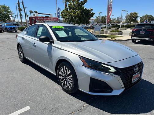 Brilliant Silver Metallic 2024 Nissan Altima 2.5 SV