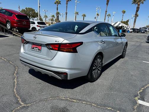 Brilliant Silver Metallic 2024 Nissan Altima 2.5 SV