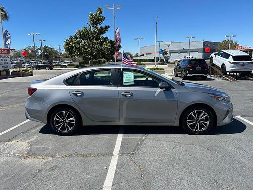 Steel Gray 2024 Kia Forte LXS