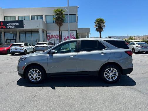 Sterling Gray Metallic 2024 Chevrolet Equinox 1LT
