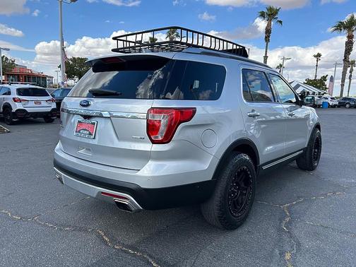 Ruby Red Metallic Tinted Clearcoat 2017 Ford Explorer Platinum