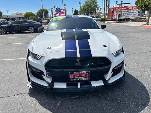 Oxford White 2020 Ford Shelby GT500 Base