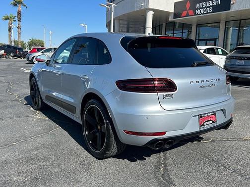Rhodium Silver Metallic 2018 Porsche Macan Macan GTS