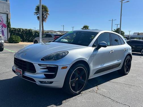 Rhodium Silver Metallic 2018 Porsche Macan Macan GTS