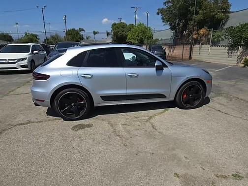 Rhodium Silver Metallic 2018 Porsche Macan Macan GTS