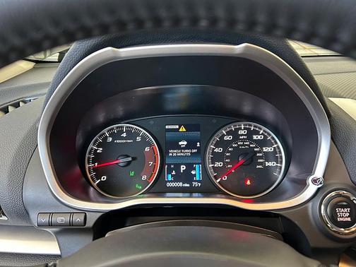 Labrador Black Pearl 2026 Mitsubishi Eclipse Cross SE