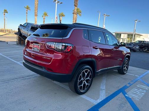 Red Hot Pearlcoat 2025 Jeep Compass Limited