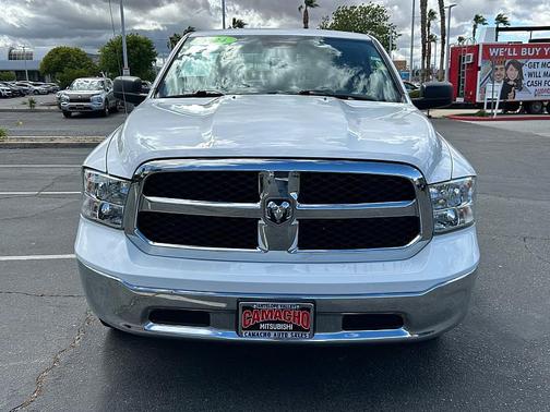 Bright White Clearcoat 2024 RAM 1500 Classic SLT