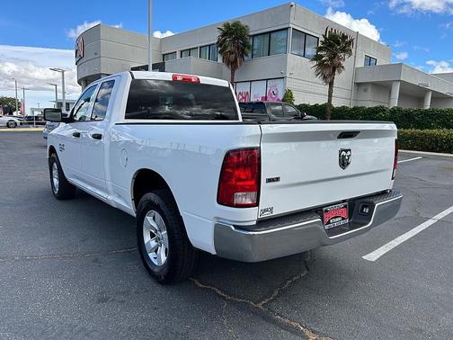 Bright White Clearcoat 2024 RAM 1500 Classic SLT