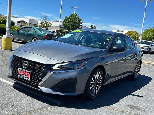 Gun Metallic 2024 Nissan Altima 2.5 SV