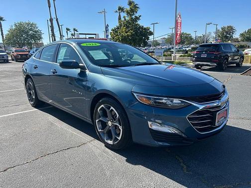 Lakeshore Blue Metallic 2024 Chevrolet Malibu FWD 1LT