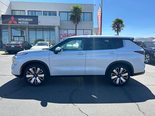 2025 Mitsubishi Outlander SE 2.5 2WD