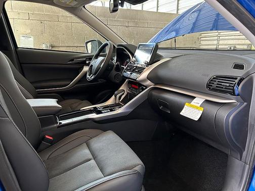 2026 Mitsubishi Eclipse Cross SE