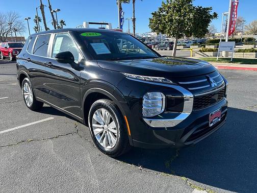 2025 Mitsubishi Outlander ES 2.5 S-AWC