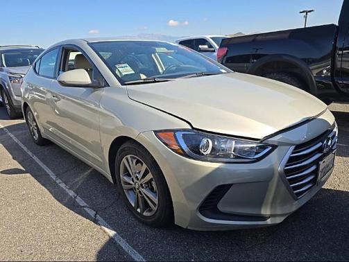 Mineral Beige 2017 Hyundai ELANTRA SE