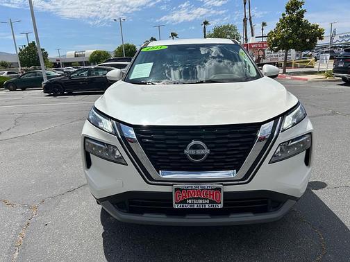 Pearl White Tricoat 2023 Nissan Rogue SV