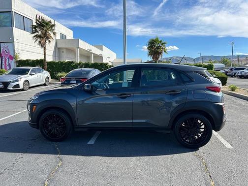 Thunder Gray 2021 Hyundai KONA SE