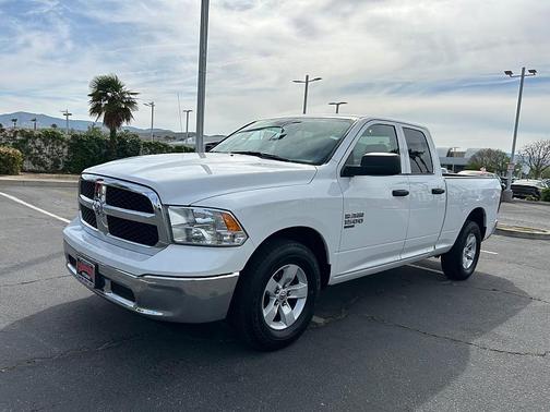 Bright White Clearcoat 2024 RAM 1500 Classic SLT
