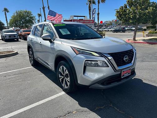 Brilliant Silver Metallic 2023 Nissan Rogue SV