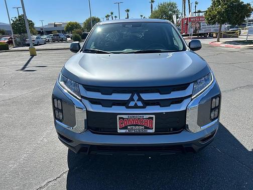 Mercury Gray Metallic 2027 Mitsubishi Outlander Sport 2.0 ES