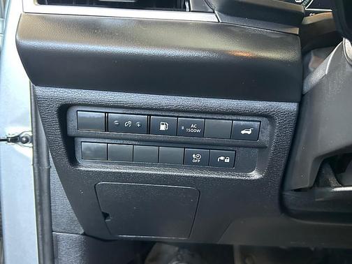 Alloy Silver Metallic/Black Roof 2025 Mitsubishi Outlander PHEV SEL