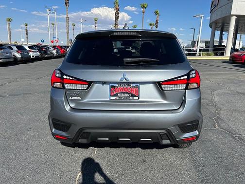 Mercury Gray Metallic 2027 Mitsubishi Outlander Sport 2.0 S