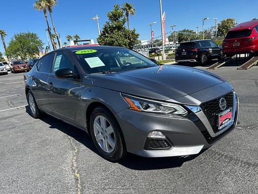 Gun Metallic 2019 Nissan Altima 2.5 SR