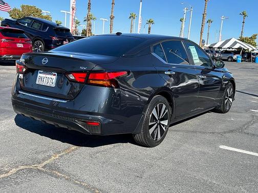 2021 Nissan Altima 2.5 SV
