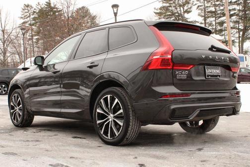 2025 Volvo XC60 B5 Plus