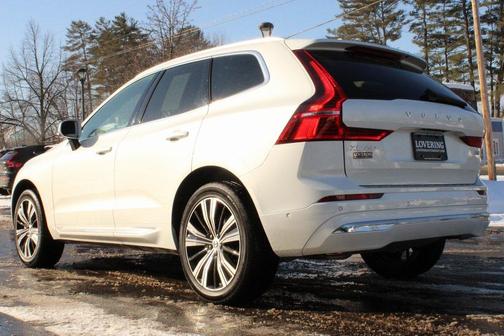 2023 Volvo XC60 B5 Plus Bright Theme