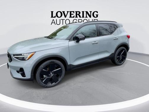 Vapour Grey Metallic 2026 Volvo XC40 Black Edition Ultra, B5 AWD Gas (mild hybrid)