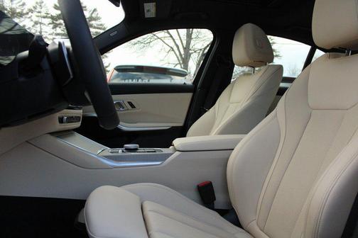 2025 BMW 330 xDrive