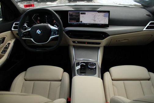 2025 BMW 330 xDrive
