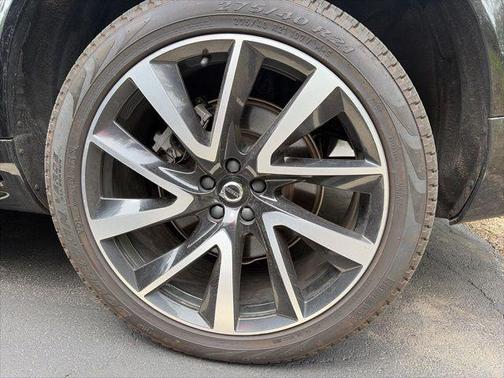 Onyx Black Metallic 2023 Volvo XC90 B6 Plus 7-Seater