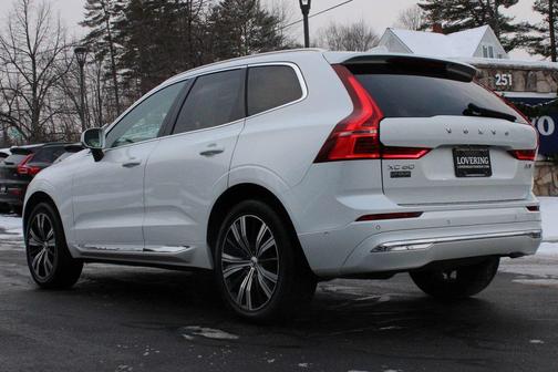 2023 Volvo XC60 B5 Plus Bright Theme