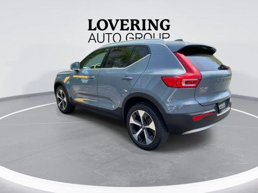 Thunder Grey Metallic 2023 Volvo XC40 B5 Plus Bright Theme