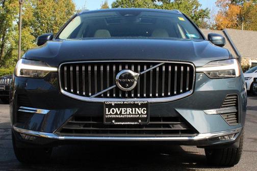 2023 Volvo XC60 B5 Plus Bright Theme