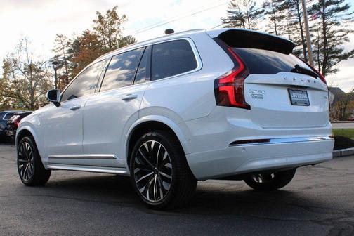 2025 Volvo XC90 Plug-In Hybrid T8 Plus 7-Seater
