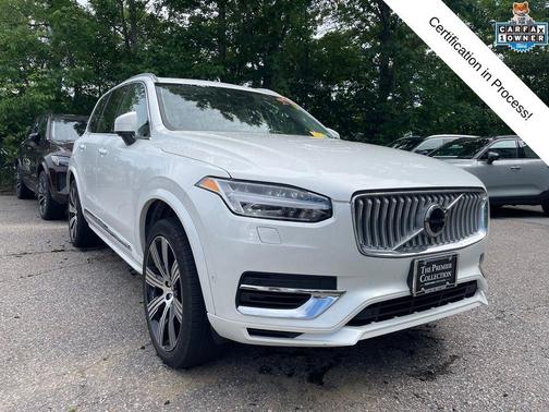 Crystal White Metallic 2025 Volvo XC90 Plug-In Hybrid T8 Ultra 7-Seater