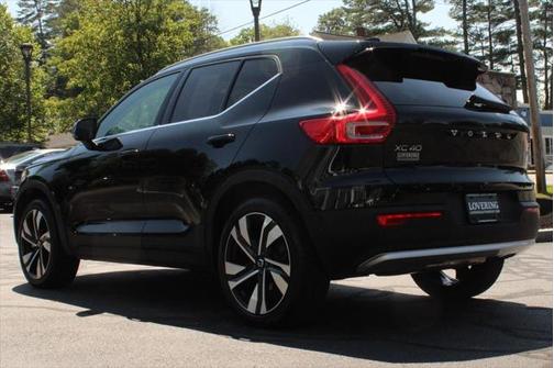 2024 Volvo XC40 B5 Plus Bright Theme