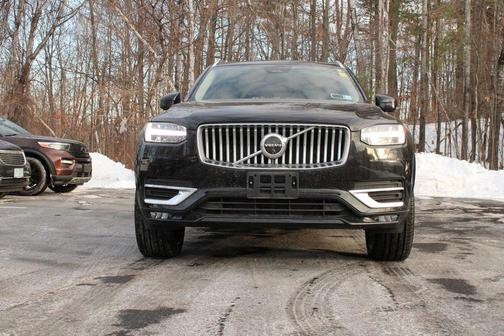 2024 Volvo XC90 B6 Plus Bright Theme 7-Seater