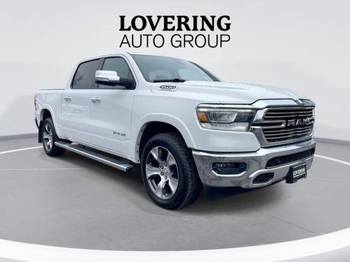 Bright White Clearcoat 2020 RAM 1500 Laramie