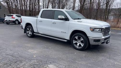 Bright White Clearcoat 2020 RAM 1500 Laramie