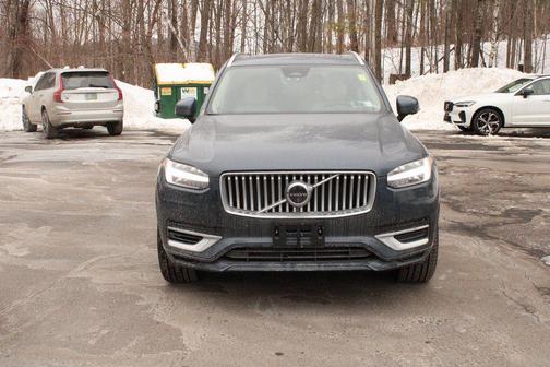 2024 Volvo XC90 Recharge Plug-In Hybrid T8 Plus Bright Theme 7-Seater