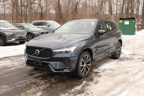 2025 Volvo XC60 B5 Plus