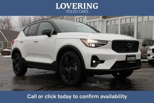2026 Volvo XC40 Black Edition Ultra, B5 AWD Gas (mild hybrid)